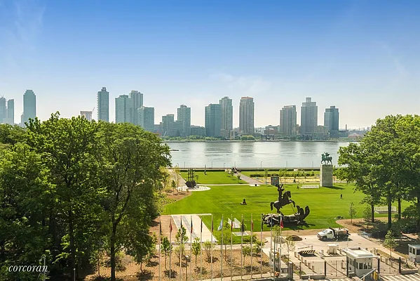 Sold by Corcoran | media 7