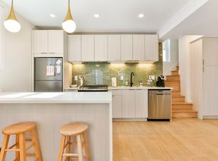 2 Lamson Ct #1, Boston, MA 02128