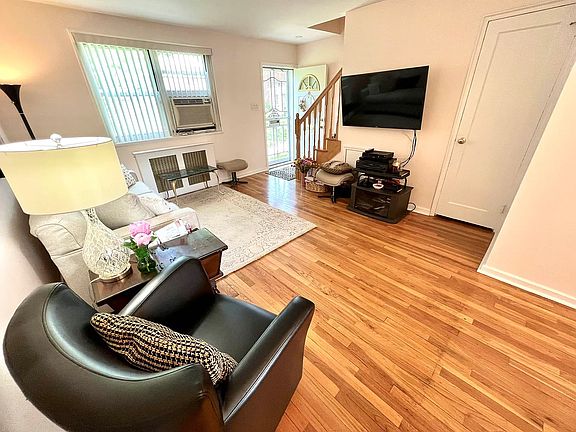5th image of 68-53 218th St #D