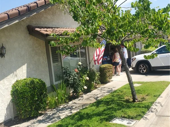 114 Oak Forest Cir, Glendora, CA 91741