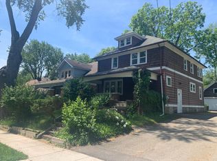 65 Summit St, Pontiac, MI 48342