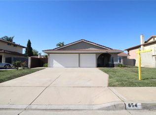 854 W Mariana St, Rialto, CA 92376