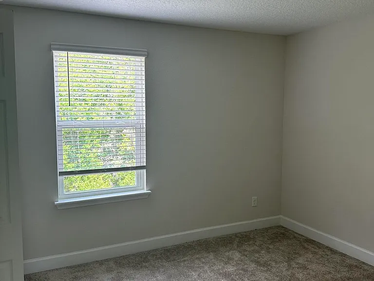 11561 Admirals Cove Dr — Photo 17