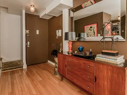 Sold by Sotheby's International Realty | media 4