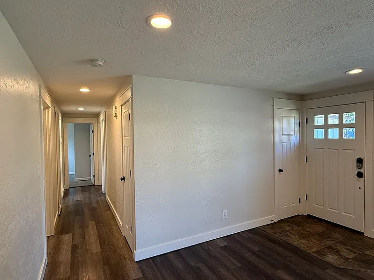 451 Hrubetz Rd SE — Photo 15