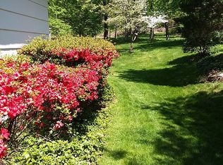 460 Foothill Rd, Bridgewater, NJ 08807