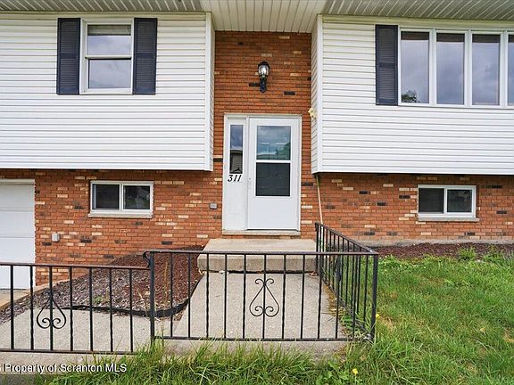 4th image of 311 Monica Dr