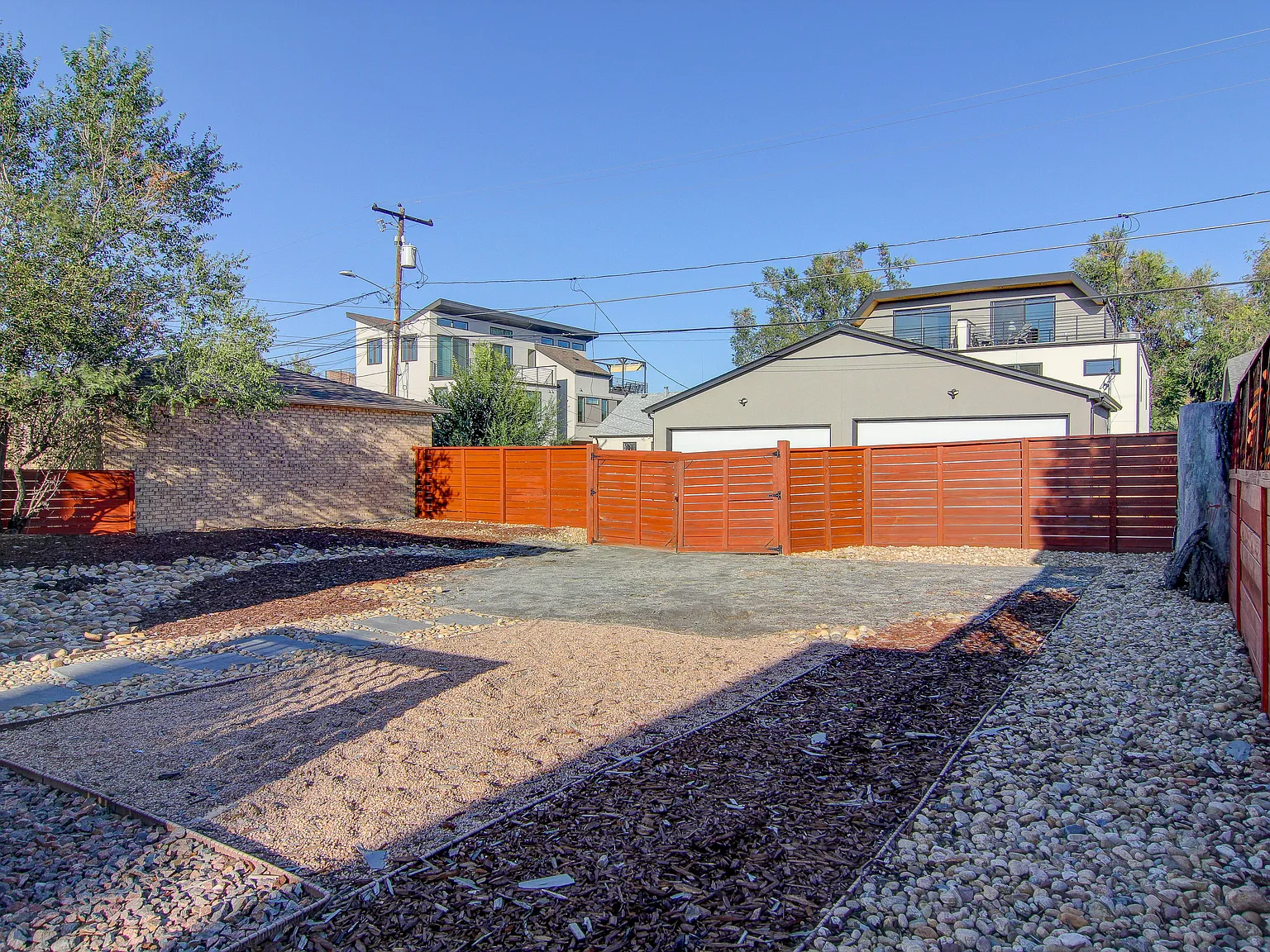 2 bed, 1924 sqft, $2,650 — Photo 4