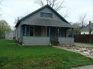 1st image of 703 Hutchinson St
