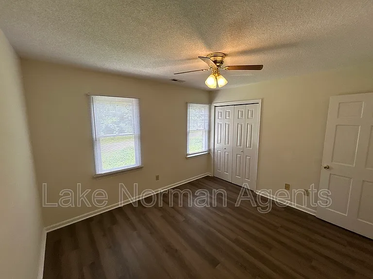 4709 Grassy Creek Rd — Photo 5
