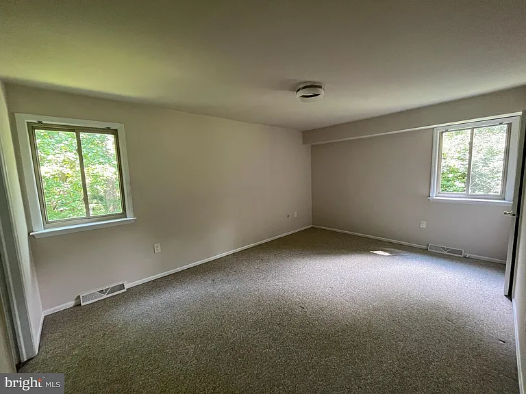 116 Rue Charmille Rd — Photo 3