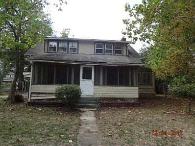 1st image of 6025 6th Ave