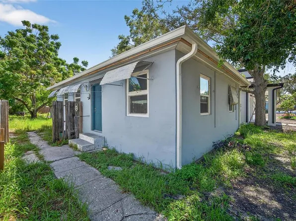 5021 9th Ave S, Gulfport, FL 33707