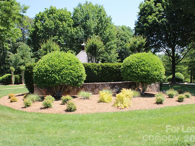 4181 Palm Dr — Photo 41