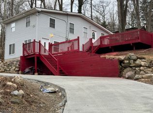 20 Decker Pond Rd, Sussex, NJ 07461