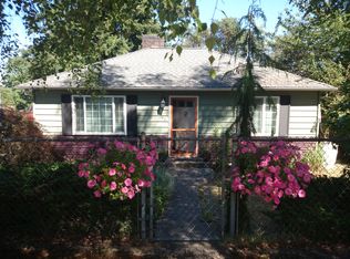 9802 32nd Ave SW, Seattle, WA 98126