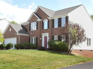 215 Dupont Dr, Mc Donald, PA 15057