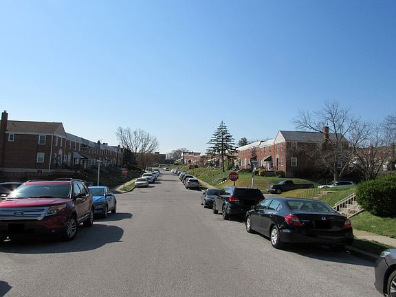 4th image of 3692 Kenyon Ave