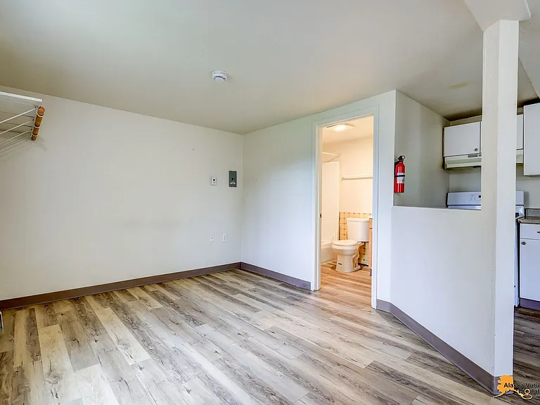 601 N Klevin St — Photo 34