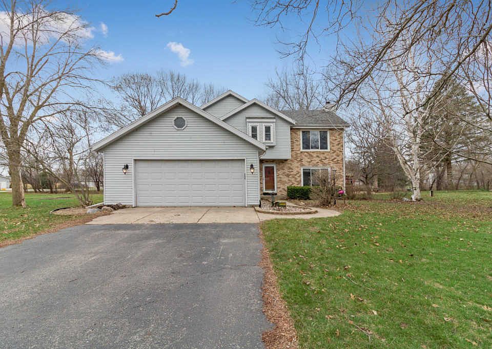 1st image of 29625 Clover Ln