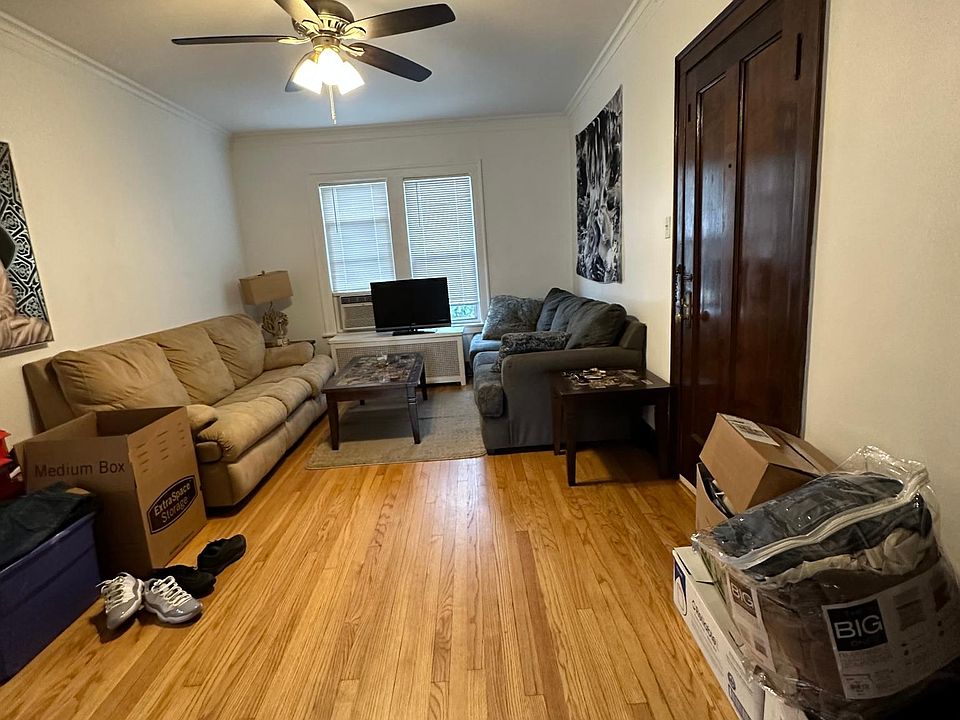 1st image of 5911 W Belle Plaine Ave #2