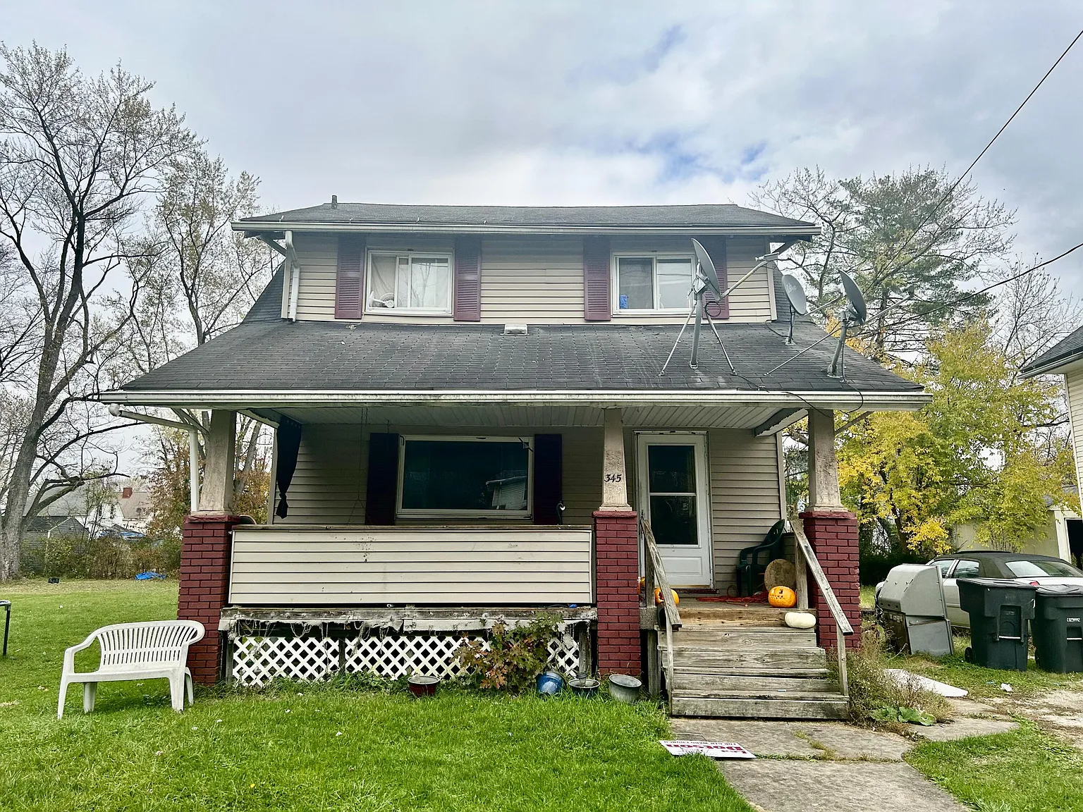 345 Parkman Rd SW photo 1