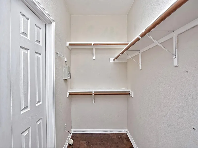 1311 Hunter Ace Way — Photo 23