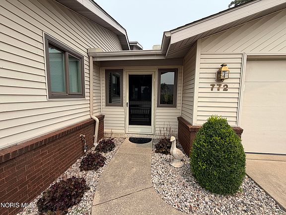 3rd image of 772 Deerwood Dr