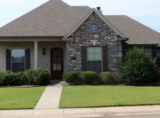 426 Fair Oaks St, Bossier City, LA 71112