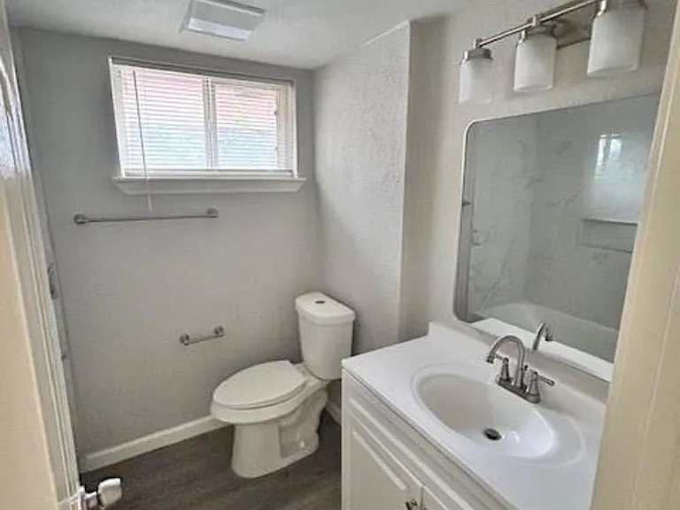 11122 Dalebrook Dr — Photo 7