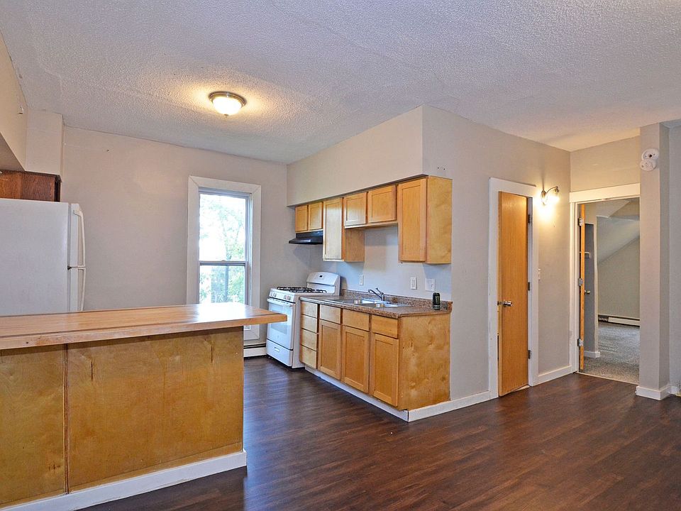 1st image of 602 N Mendota St Unit 7