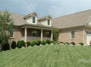 255 Runnymeade Dr, Winchester, KY 40391