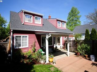 205 Sunnyside Dr, Eugene, OR 97404