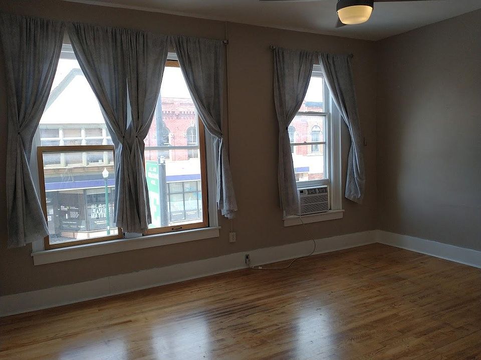 1st image of 48 N Huron St APT 2