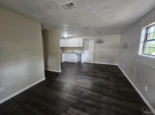 2950 Bent Oak Dr, Pensacola, FL 32526