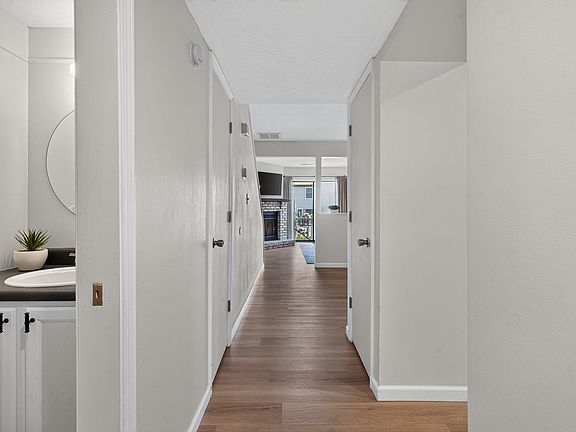 3rd image of 2700 S Ingram Mill Road Apt 9