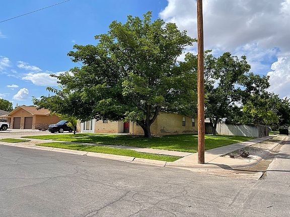 2nd image of 505 Park Dr