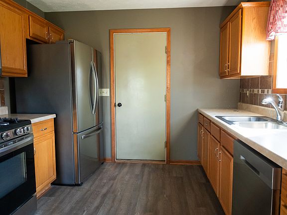 5th image of 171 Prairie Moon Dr