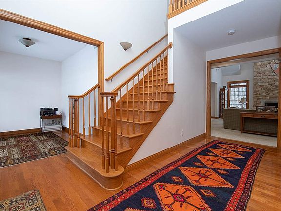 5th image of 5315 Parliament Pl