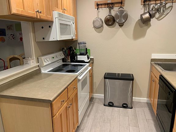 5th image of 12224 NE 73rd St