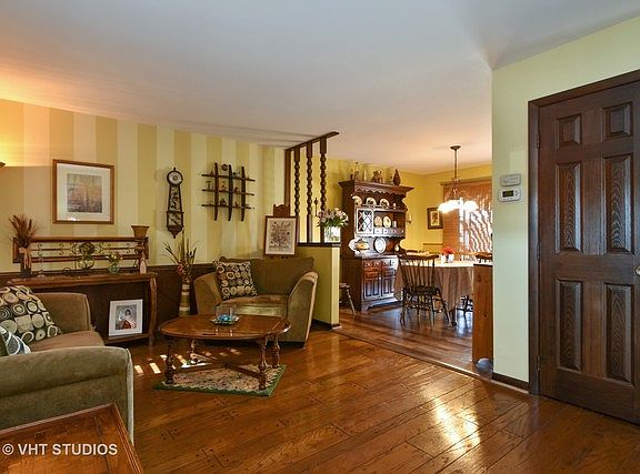 2nd image of 15542 Lockwood Ave