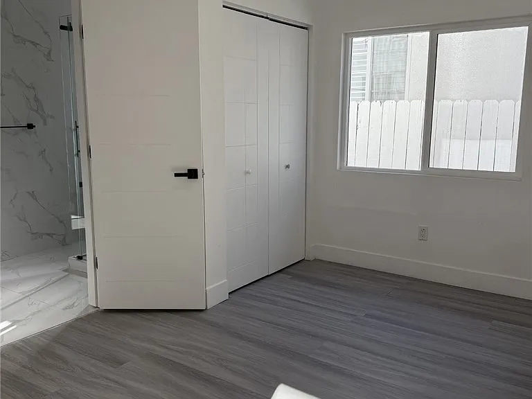 5527 Beckford Ave — Photo 29