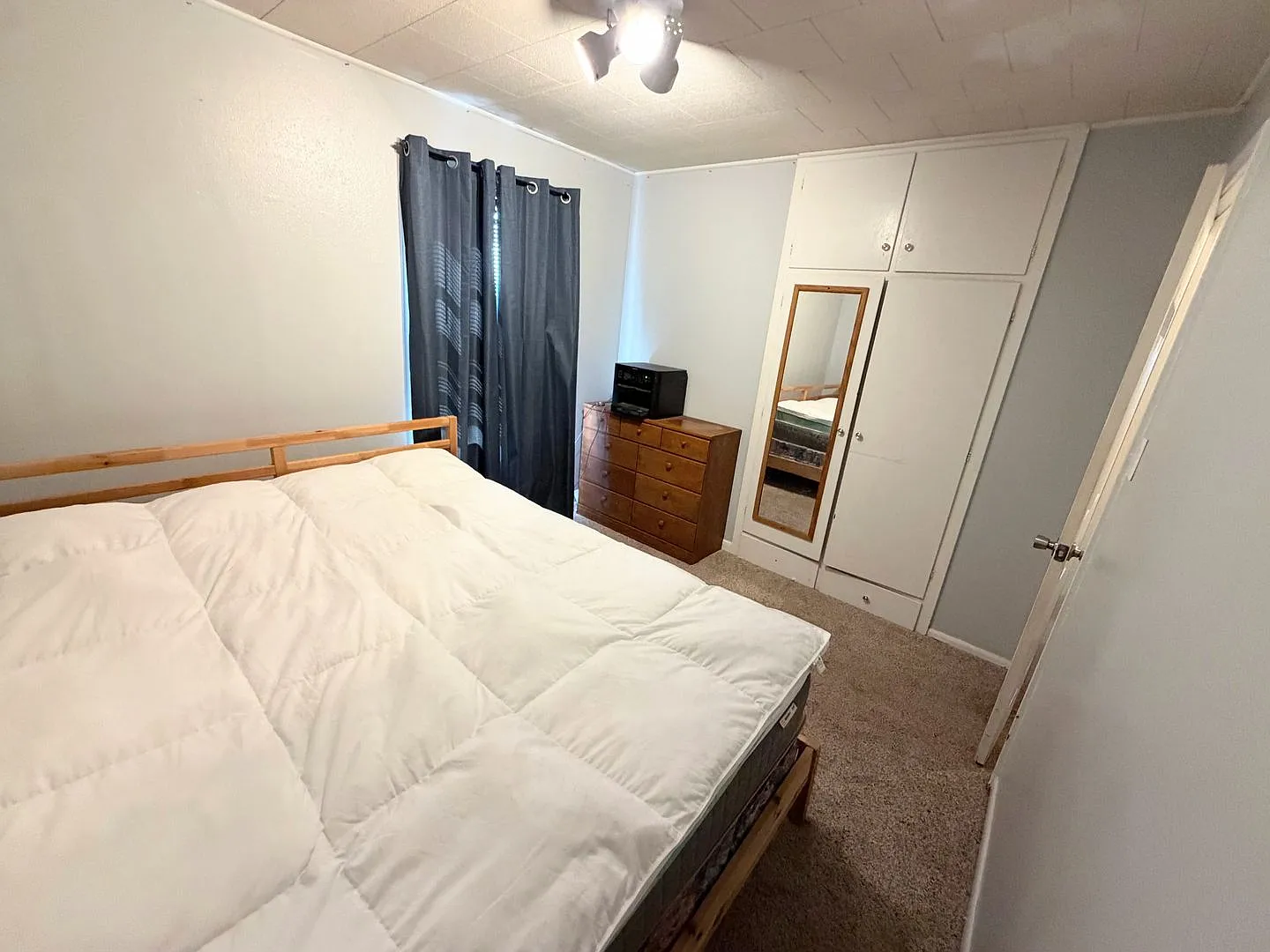 3-Bedroom, 1-Bathroom Home — Photo 4