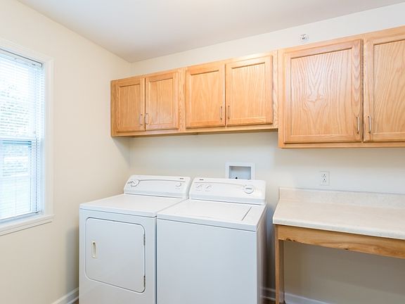 3rd image of 6418 Winding Creek Way