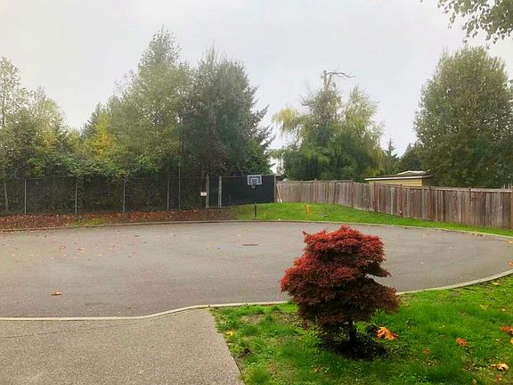 2nd image of 2721 158th Pl SW