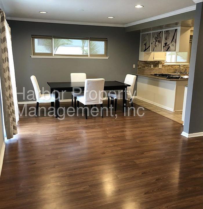 1st image of 1027 W 213th St
