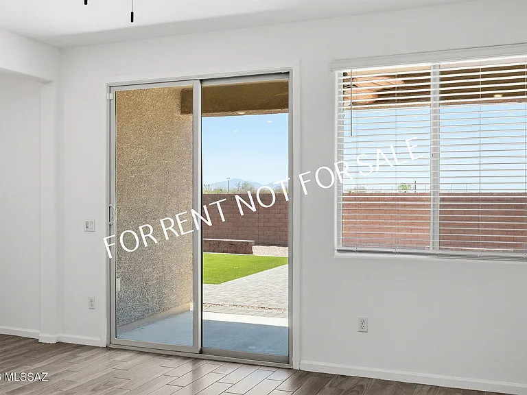 13142 E Cembeline Ln — Photo 8