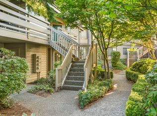 1286 Bellevue Way NE APT 3, Bellevue, WA 98004