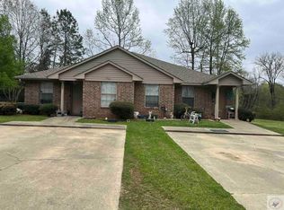 606A Redwater Blvd W, Maud, TX 75567