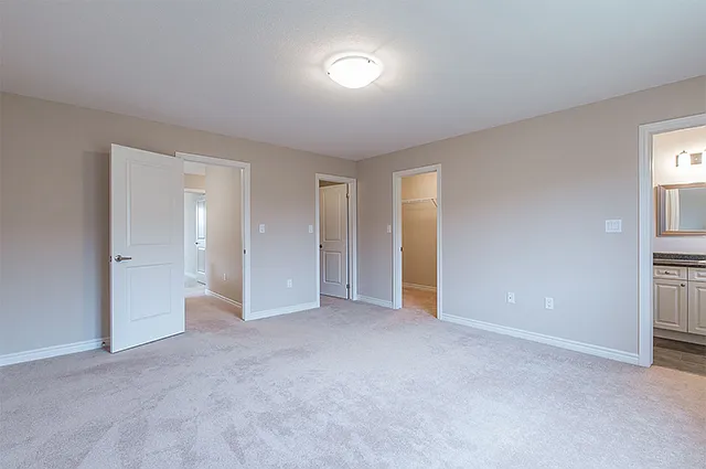 705 Freeport St — Photo 8